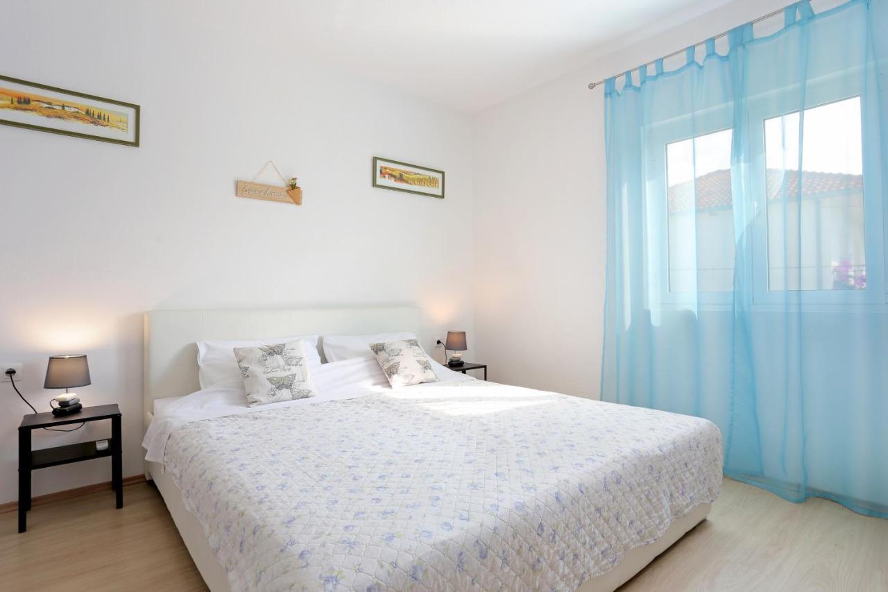 Seaside Holiday House Poljica, Trogir - 5161 Marina Luaran gambar