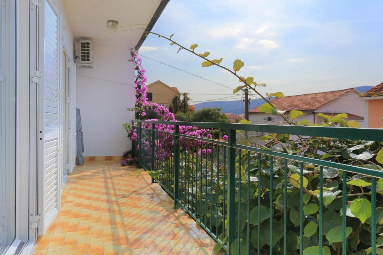 Seaside Holiday House Poljica, Trogir - 5161 Marina Luaran gambar