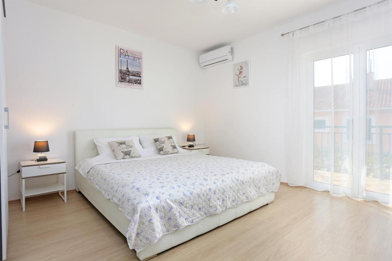 Seaside Holiday House Poljica, Trogir - 5161 Marina Luaran gambar