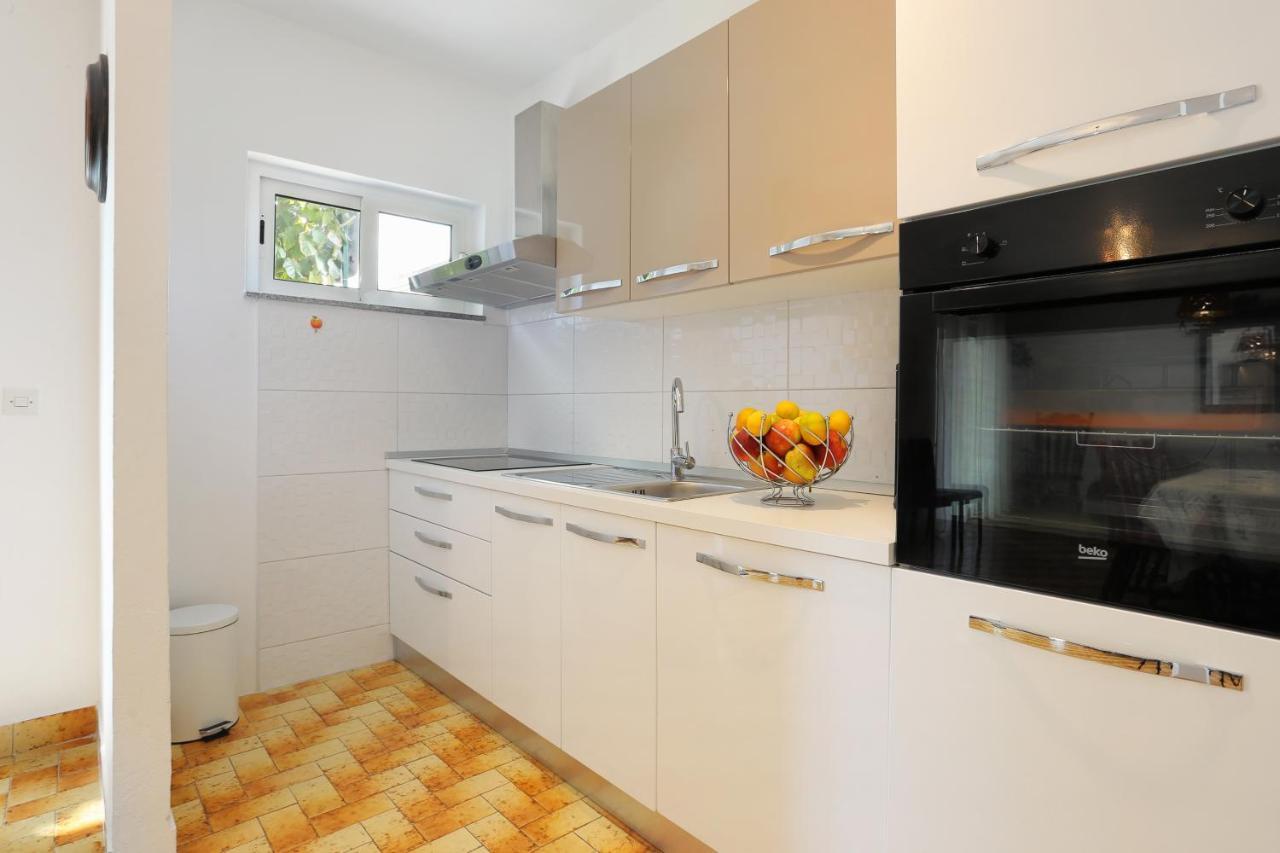 Seaside Holiday House Poljica, Trogir - 5161 Marina Luaran gambar
